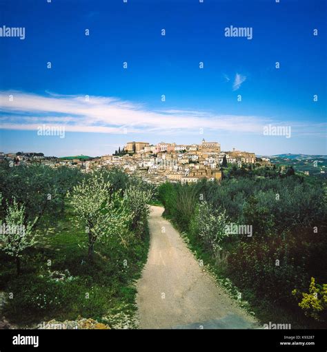 Italy Abruzzo Loreto Aprutino Stock Photo Alamy