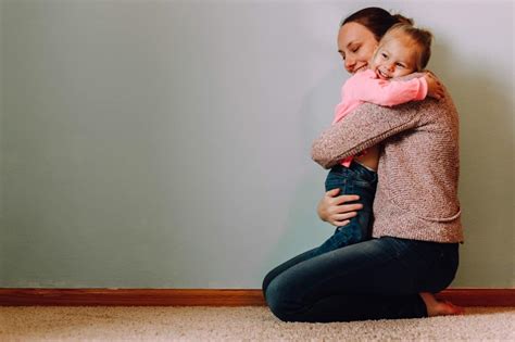 Por Qué Es Bueno Abrazar A Los Niños