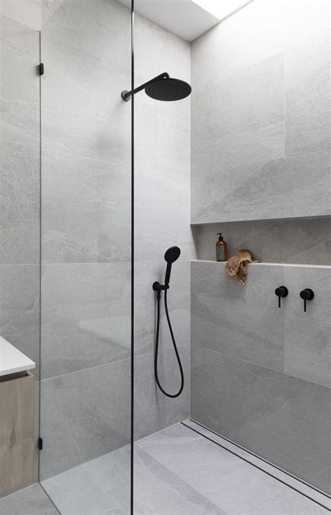 Can I Use Large Tiles In A Shower — Zephyr Stone