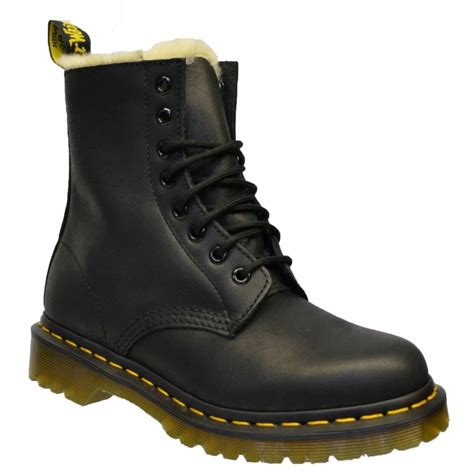 dr martens dr martens serena fur lined leather black z161 21797001 womens boots dr martens