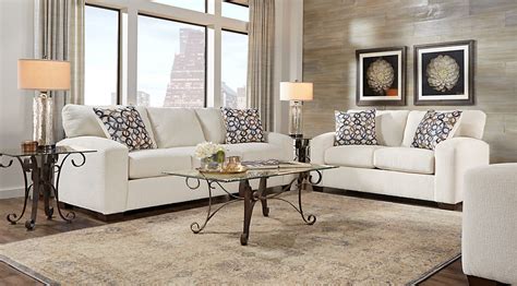 Mauidining Beige Couch Grey Rug