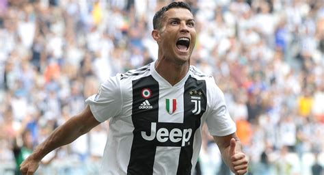 Cristiano ronaldo dos santos aveiro. Cristiano Ronaldo abre o ano com nota 🔟 | GoalPoint