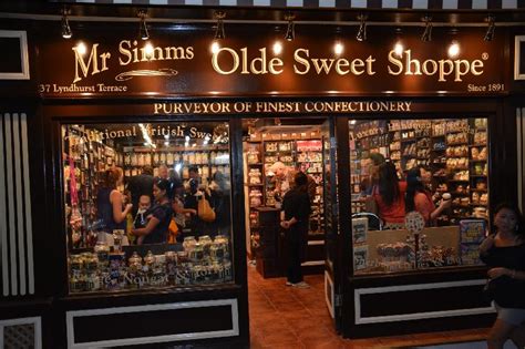 Traditional British Sweet Shop Opens In Central With Photo