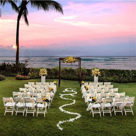 Cheap wedding venues are often right under your nose, here is where to find affordable and beautiful places to hold your wedding reception. Wedding Venues Oahu | Moana Surfrider, A Westin Resort ...
