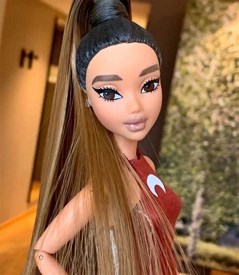 Pin By Fabíola Silva On Dolls Ariana Grande Doll Celebrity Barbie Dolls Ariana Grande