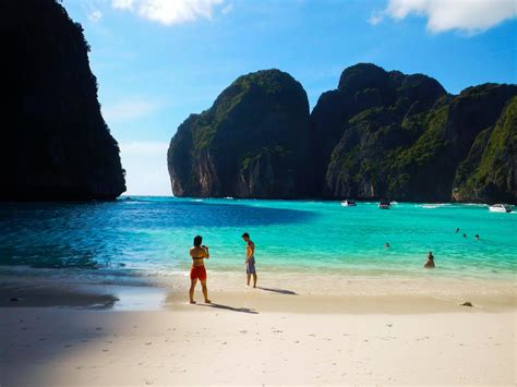 Thailands Maya Bay Made Famous By The Beach To Be Closed To Tourists