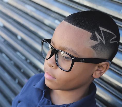 With plenty of black boys haircuts out there it can be challenging to choose a perfect haircut for yourself. 60 Easy Ideas for Black Boy Haircuts - (For 2019 Gentlemen ...