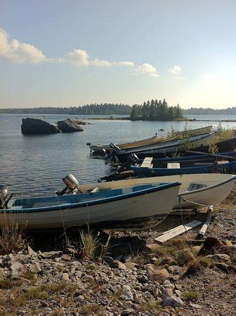 Holmön (westrobothnian höḷmöʸn4) is the main island of the group and is still largely covered in spruce forest. Holmön (Umeå) : 2020 Ce qu'il faut savoir pour votre ...