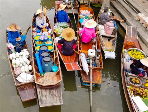 Kavey Eats The Most Beautiful Bangkok Floating Market For Food