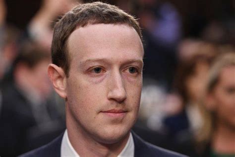 La Conferencia De Facebook Por El Fundador Mark Zuckerberg Con Los