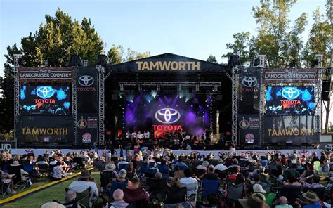 toyota country music festival is back in tamworth in 2018