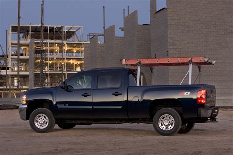 Next Gen Chevrolet Silverado Heavy Duty Pickup Trucks To Debut At