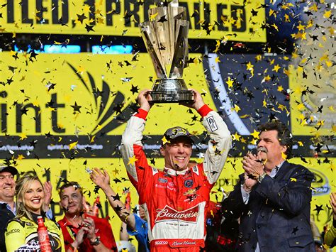 The most successful nascar drivers have amassed large fortunes due to winning big cash prizes or having endorsement deals with major companies. USA TODAY Sports' Jeff Gluck breaks down the NASCAR season ...