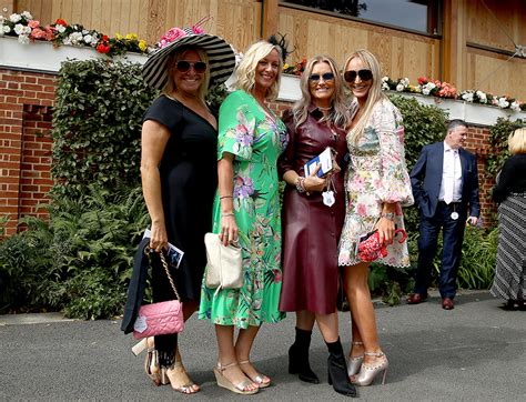 Putting On The Style 37 Pictures Of Fabulous Outfits From Ladies Day
