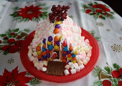 Mini Gingerbread House Recipe | Mini gingerbread house, Gingerbread house recipe, Gingerbread house
