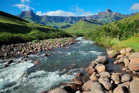 Budget Travel In Drakensberg Mountains Budget Travel Guide