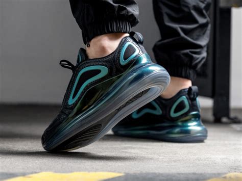 Get The Nike Air Max 720 Throwback Future Right Here