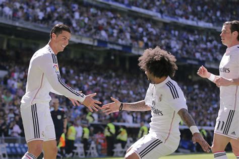 With 3 games remaining in the la liga title race, real madrid knows nothing less than 3 points will do when they travel south to take on granada at los cármenes stadium. Real Madrid vs Granada (05-04-2015) - Cristiano Ronaldo photos