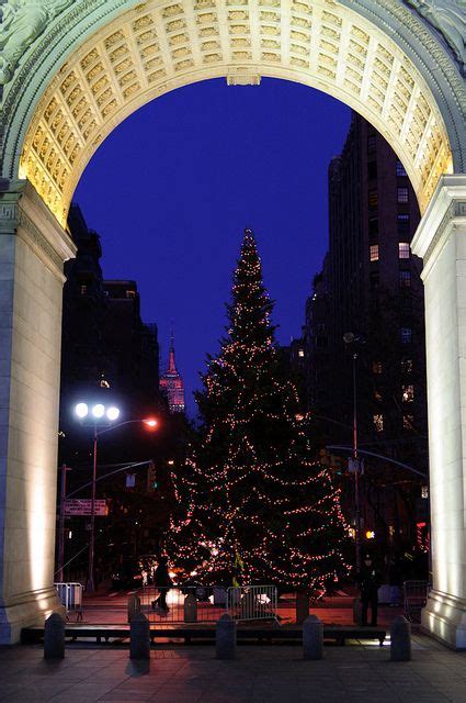 Christmas In Greenwich Village Nyc New York Vacation
