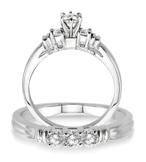 Carat Three Stone Bridal Set With Round Cut Diamond In K White