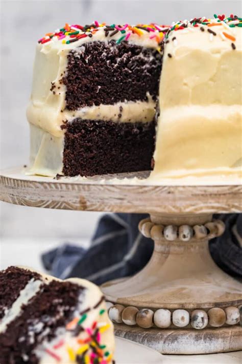 If i make red velvet cupcakes i frost the whole top of it but if i make a red velvet cake in a round cake tin i make. Black Magic Chocolate Cake with BEST White Icing - The ...