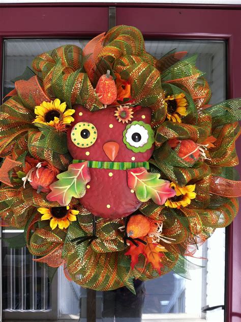 Whimsical owl fall wreath | Fall crafts, Fall wreath, Fall decor
