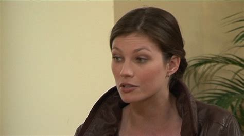 Trójka detektywów wspólnie rozwiązuje różnorodne sprawy kryminalne, zgłaszane przez klientów tytułowego biura mieszczącego się w centrum warszawy. Malanowski i Partnerzy - Odcinek 56 - Seriale online - Ipla.tv