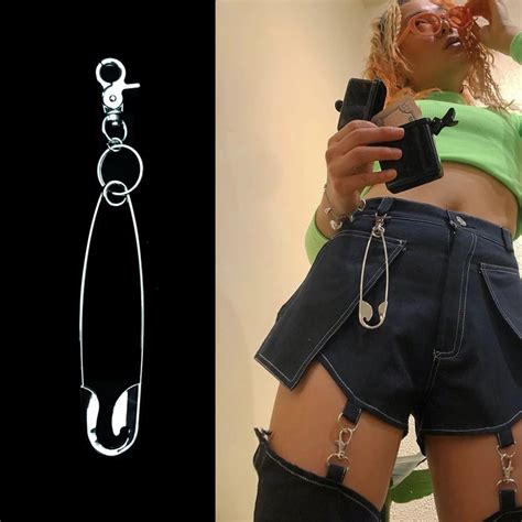 Punk Big Safety Pin Metal Pendant Keychain For Women Men Vintage