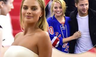 Margot Robbie Admits She Initiates Groups Texts If Shes Alone For More