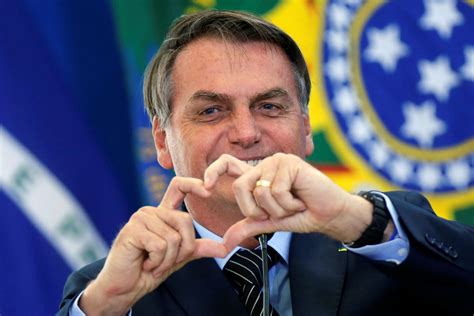 Por Que Interessa A Bolsonaro E A Sua Família Que O Brasil Continue