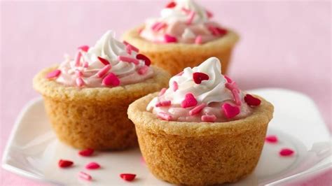 See more ideas about delicious desserts, sugar cookie mix, cookie recipes. Strawberry Cream Cheese Cookie Tarts recipe from Betty Crocker