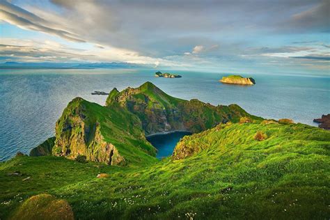 How To Visit The Westman Islands Best Things To Do Follow Me Away