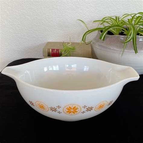 Vintage Pyrex Mixing Bowl 444 Town And Country Cinderella 4 Etsy