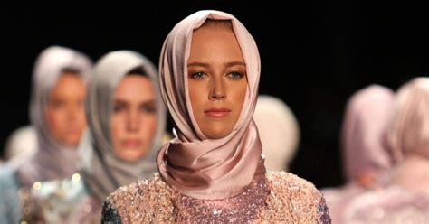 The Headscarf Isnt An Islamic Compulsion Huffpost Uk
