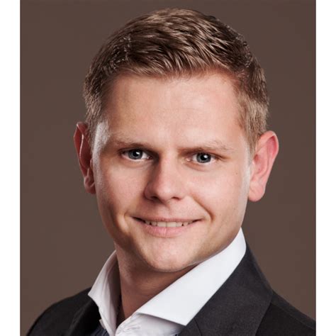 Franz wagner umarmte im goldfarbenen anzug seine mutter beate und schickte via handy grüße an bruder moritz richtung japan. Gregor Gießmann - Stellvertretender Schichtmeister ...