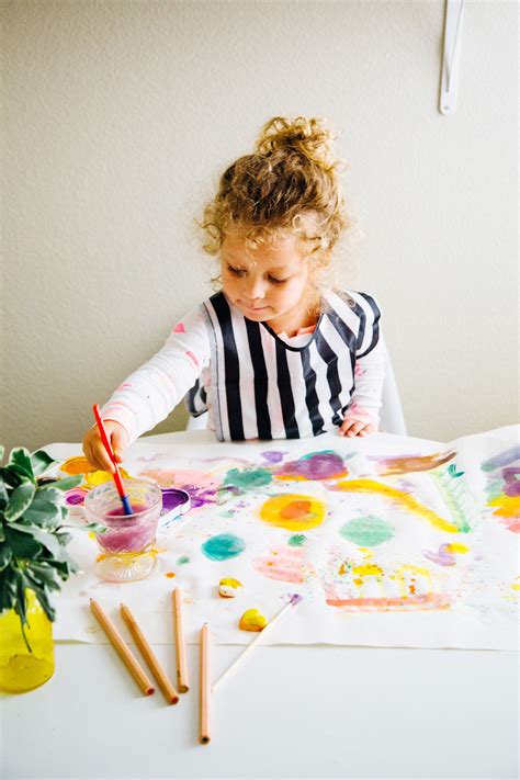 Try out these father's day crafts that kids can make for a perfect dedication to dad including father's day cards, handmade gifts, and more. DIY Gift Wrap for Father's Day - Playfully