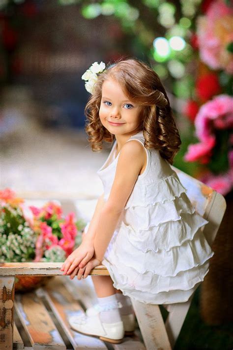 Pinterest Little Girl Poses Girl Poses Beautiful Children