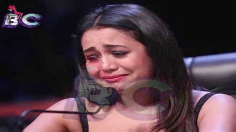 Neha Kakkar Broke Down On Set Of Singing Reality Show Youtube