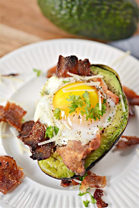 What could be better than a dollop of guacamole on any dinner? Keto Avocado Recipe | EASY Low Carb Avocado Bacon & Egg ...