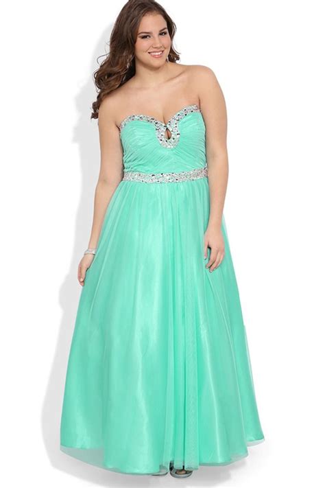 We believe in helping you find the product that is right for you. Plus Size Sweetheart Long Prom Dress With Stone Keyhole ...