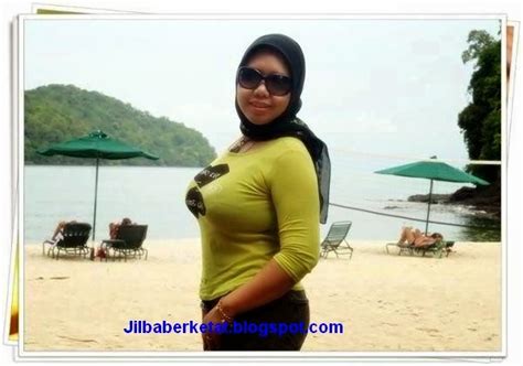 Jilbaber Cantek Dengan Toket Nya Yang Gede