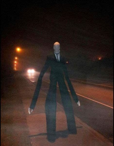 This is probably the only instance that a creep would be now i know where my love of villians came from thank you creepy thin man for being so hot and. This Creepy "Tall Man" Costume Is Totally Awesome (5 pics ...