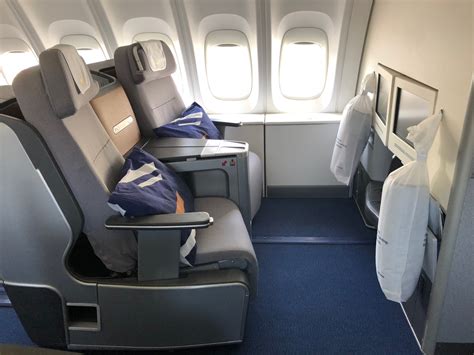 Review Lufthansa 747 8 Business Class Frankfurt To Los Angeles Live