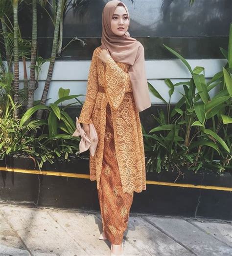 Pin oleh indah srie di kebaya kebaya brokat baju muslim dan. 50+ Koleksi Model Baju Gamis Brokat Kombinasi Batik ...
