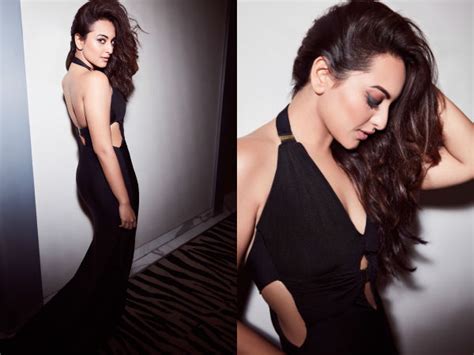 Sonakshi Sinhas Hot And Sexy Pictures Gone Viral Hindi Filmibeat