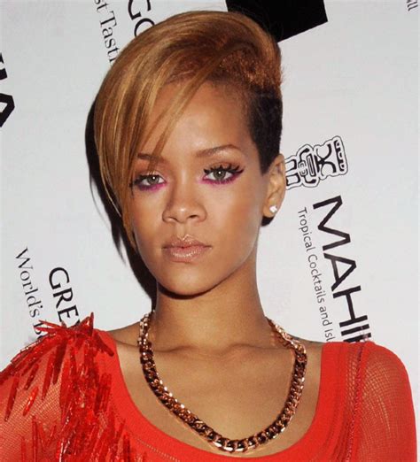 Rihanna Brown Hair With Undercut Hairstyle Mozz Hairsyles Rihanna
