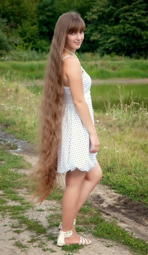 Photos Of Beautiful Girl With Floor Length Hair Beautiful Girls With