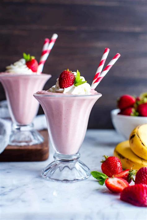 Strawberry Banana Smoothie Milkshake Recipe