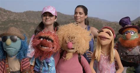The Muppets Mayhem Stars Lilly Singh And Tahj Mowry Celebrate Show