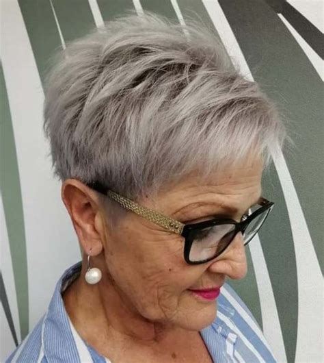 50 Gorgeous Hairstyles For Women Over 70 Julie Il Salon In 2020